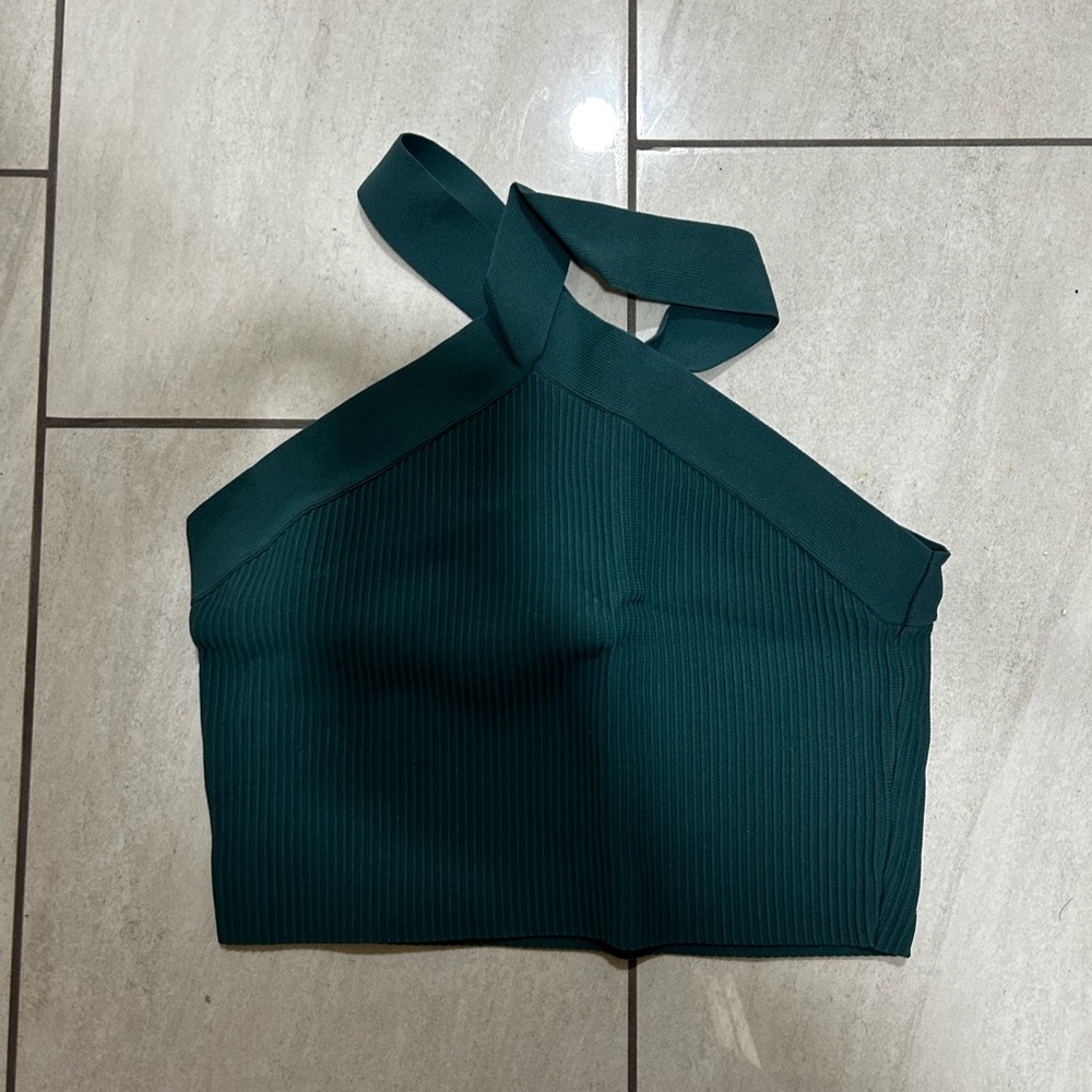 Beautiful turquoise top. Size large. New with out tag